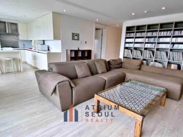 Apartment for Rent in ItaewonKakaoTalk_20240718_162924546_02