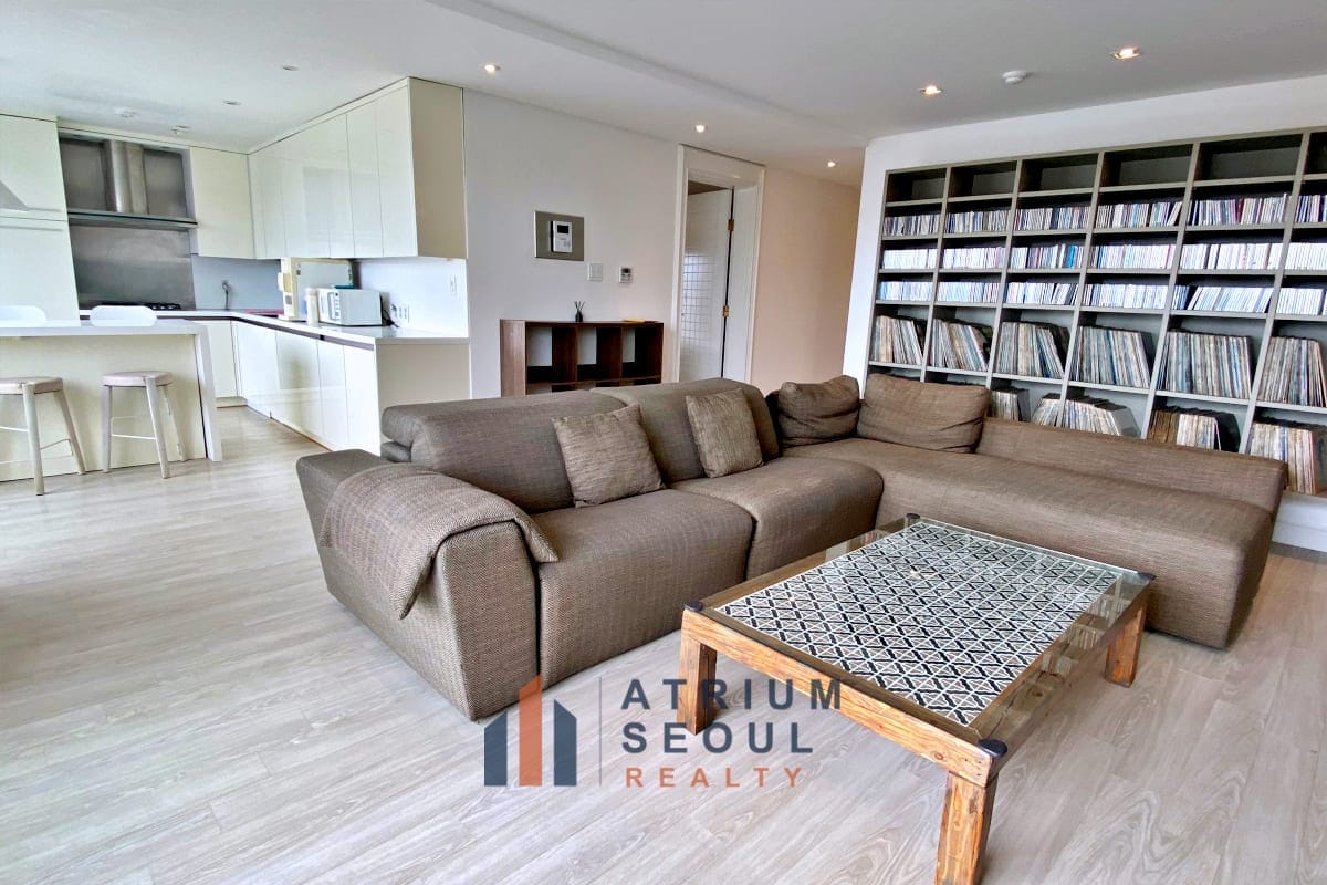 Apartment for Rent in ItaewonKakaoTalk_20240718_162924546_02