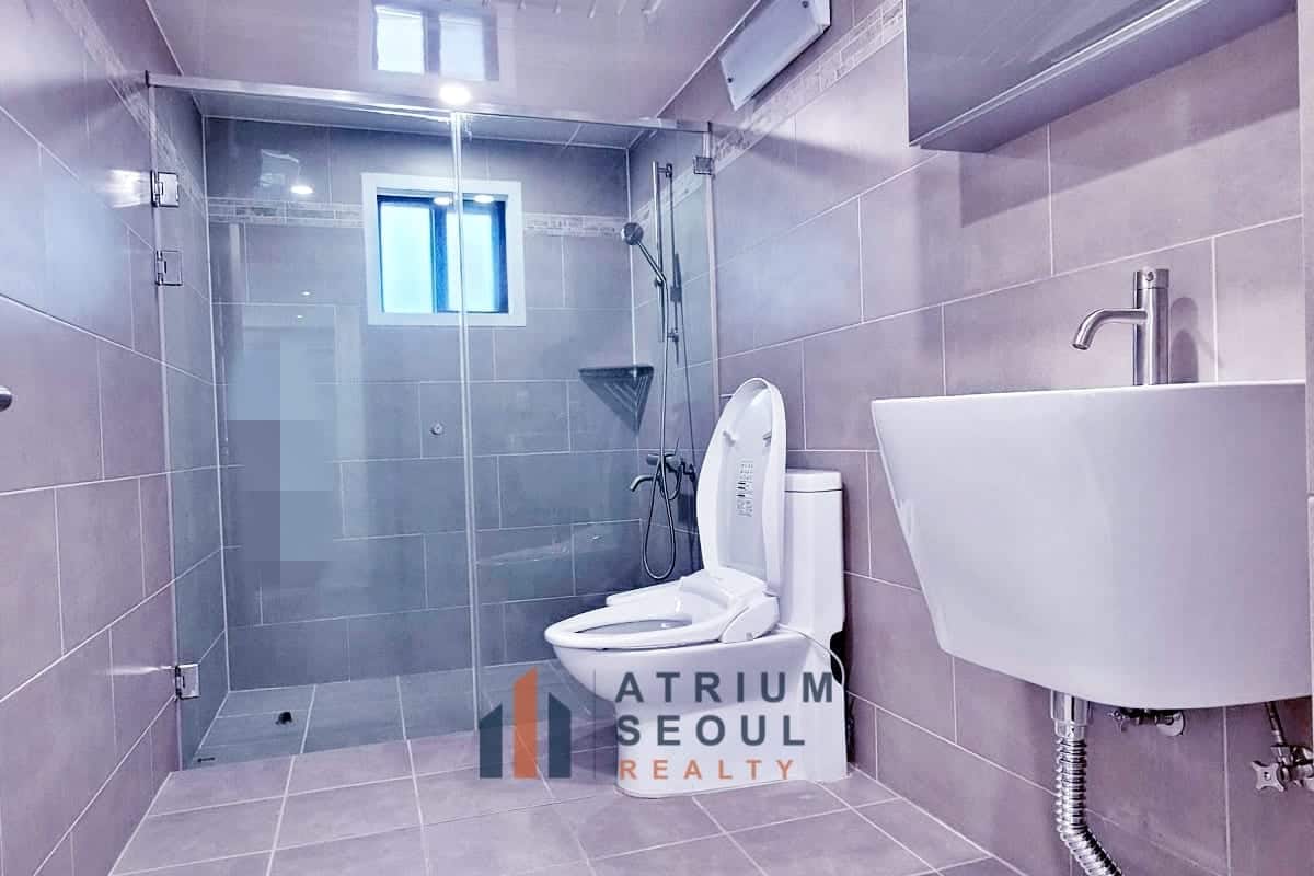 Bathroom with shower booth 4BR Villa For Rent in Seorae Village, Banpo