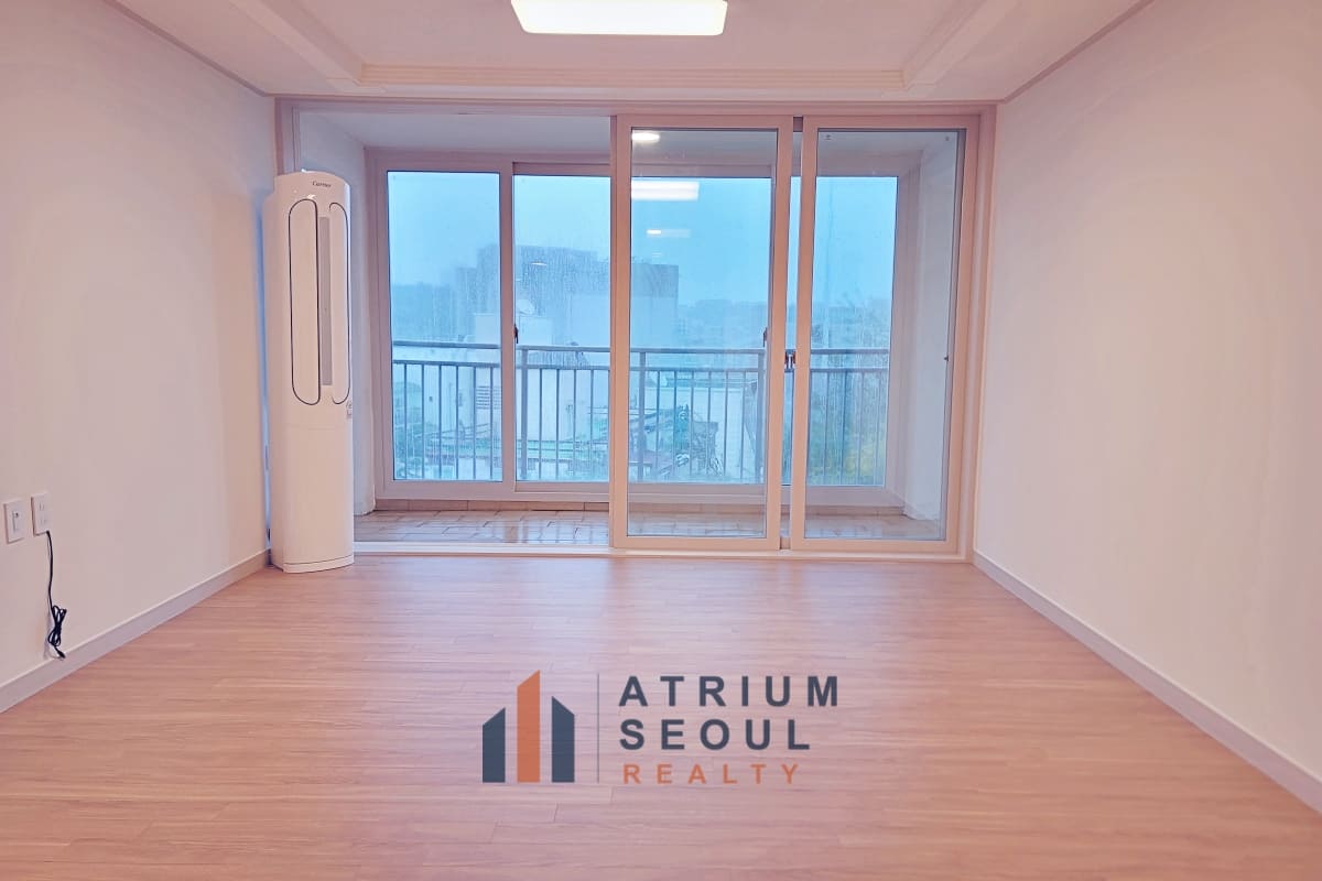 Cozy Living room - Modern Apartment in Hannam - Apartment for Rent in Seoul - Atrium Seoul Realty