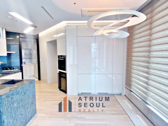 Dining area- Asterium Yongsan Apartment For Rent