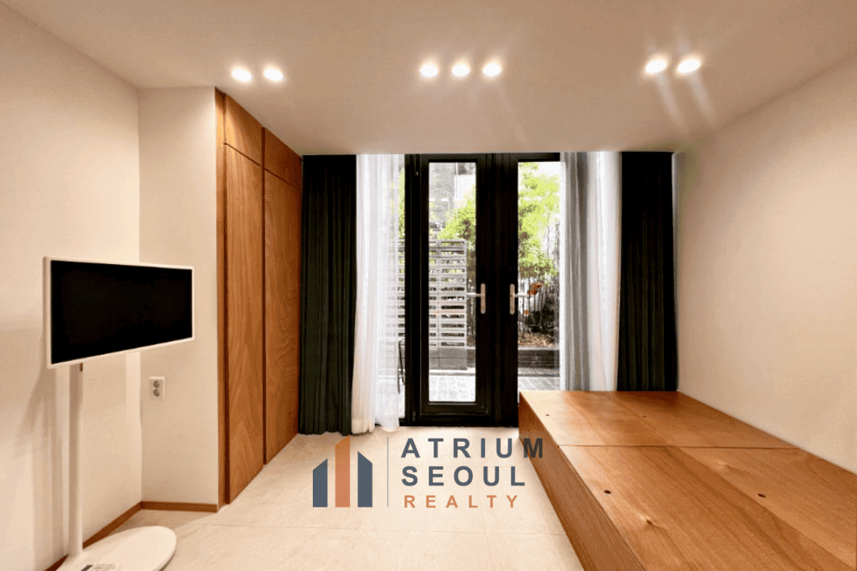 Duplex Apartment for Rent in Gangnam (1)