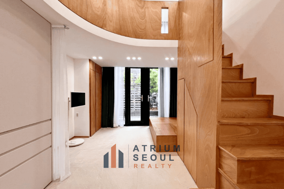 Duplex Apartment for Rent in Gangnam (2)