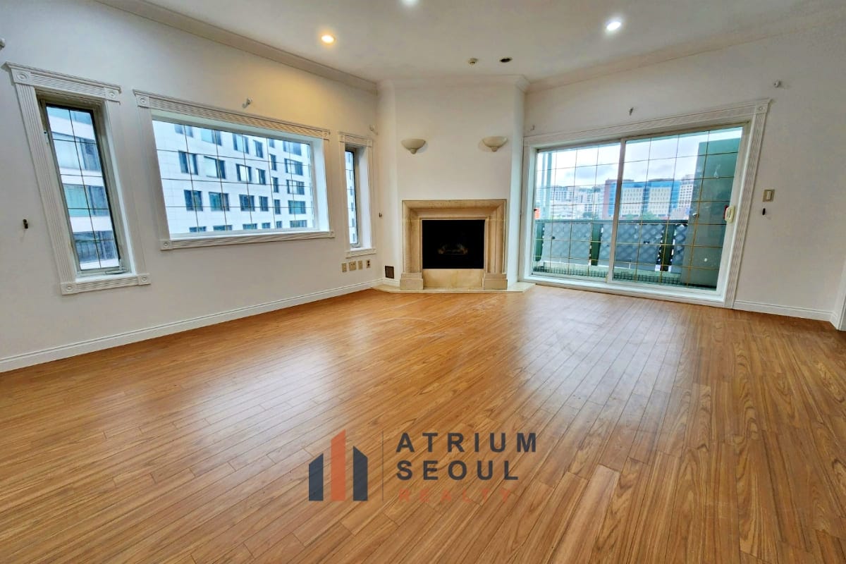 European-Style Villa for Rent in Hannam-dong, Yongsan - Atrium Seoul Realty