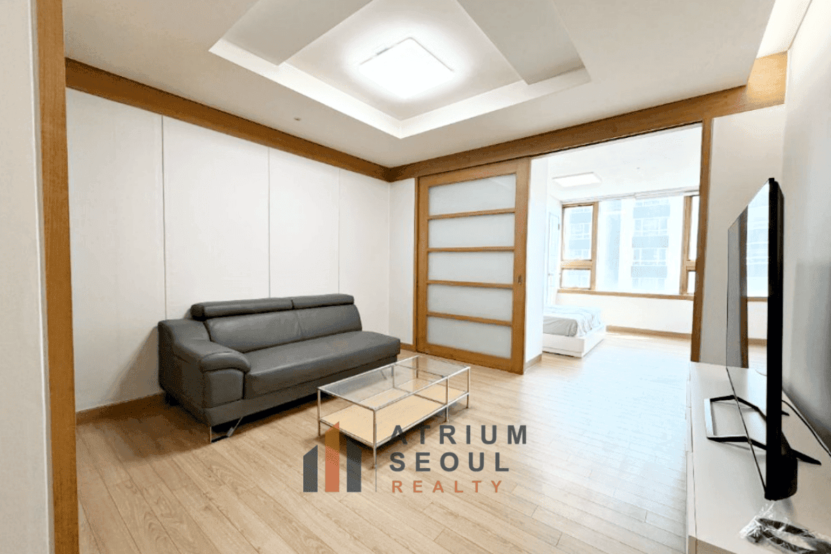 Fully Furnished 1BR Short-Term Rental in Gangnam