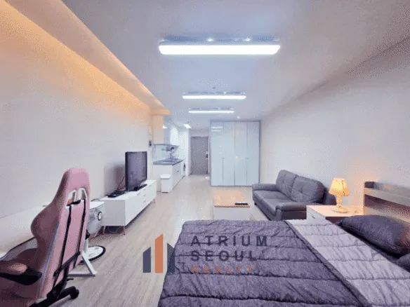 Fully Furnished Studio for Short-Term Rent in Gangnam Station