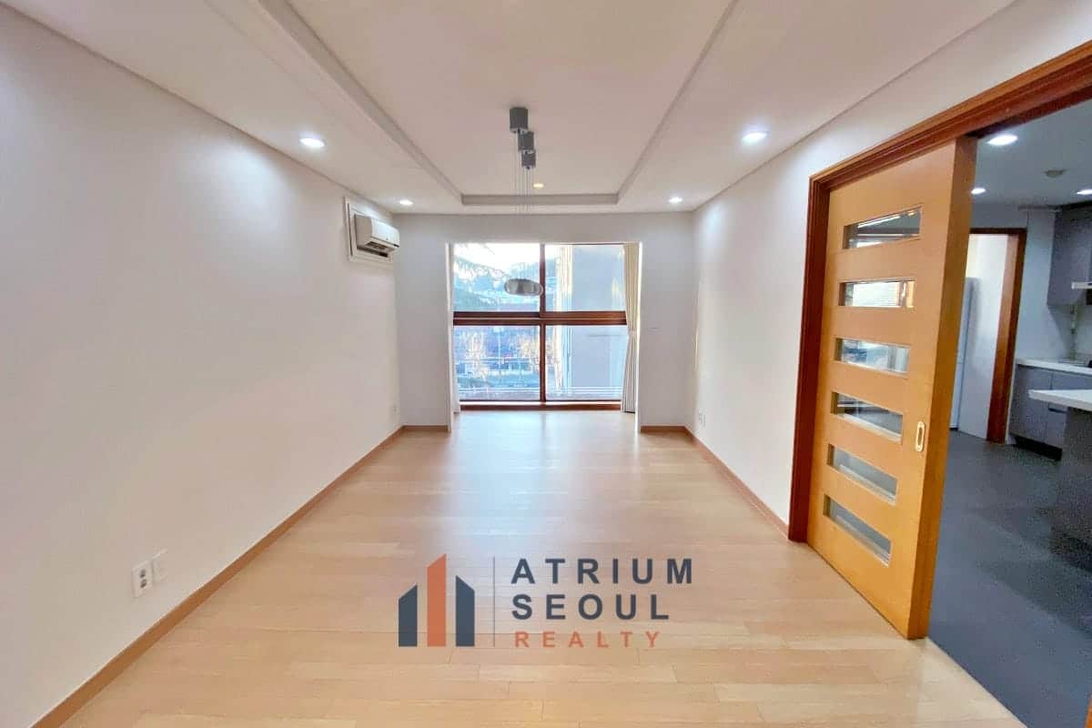 HFamily room Spacious Modern Apartment Near SFS