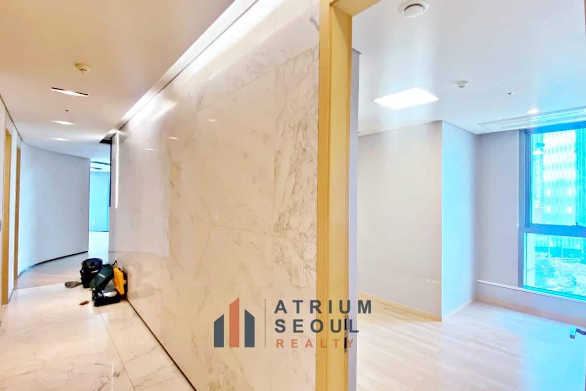 Hallway- Asterium Yongsan Apartment For Rent