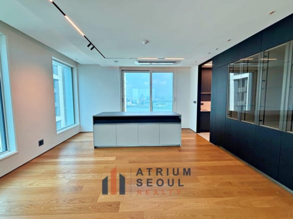Kitchen view Apartment for Rent at Brighton Yeouido, Seoul - Atrium Seoul Realty
