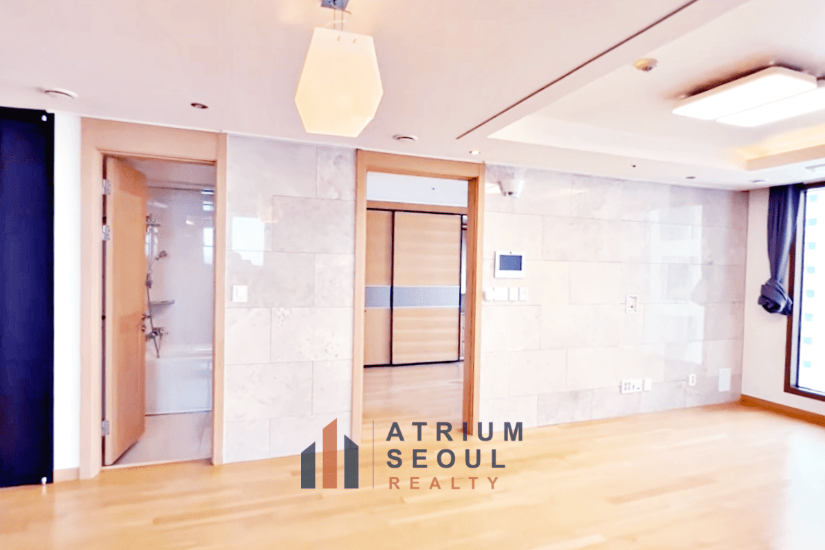 Living Space - 2BR Apartment for Rent at Cheongdam Xi in Gangnam, Seoul - Atrium Seoul Realty