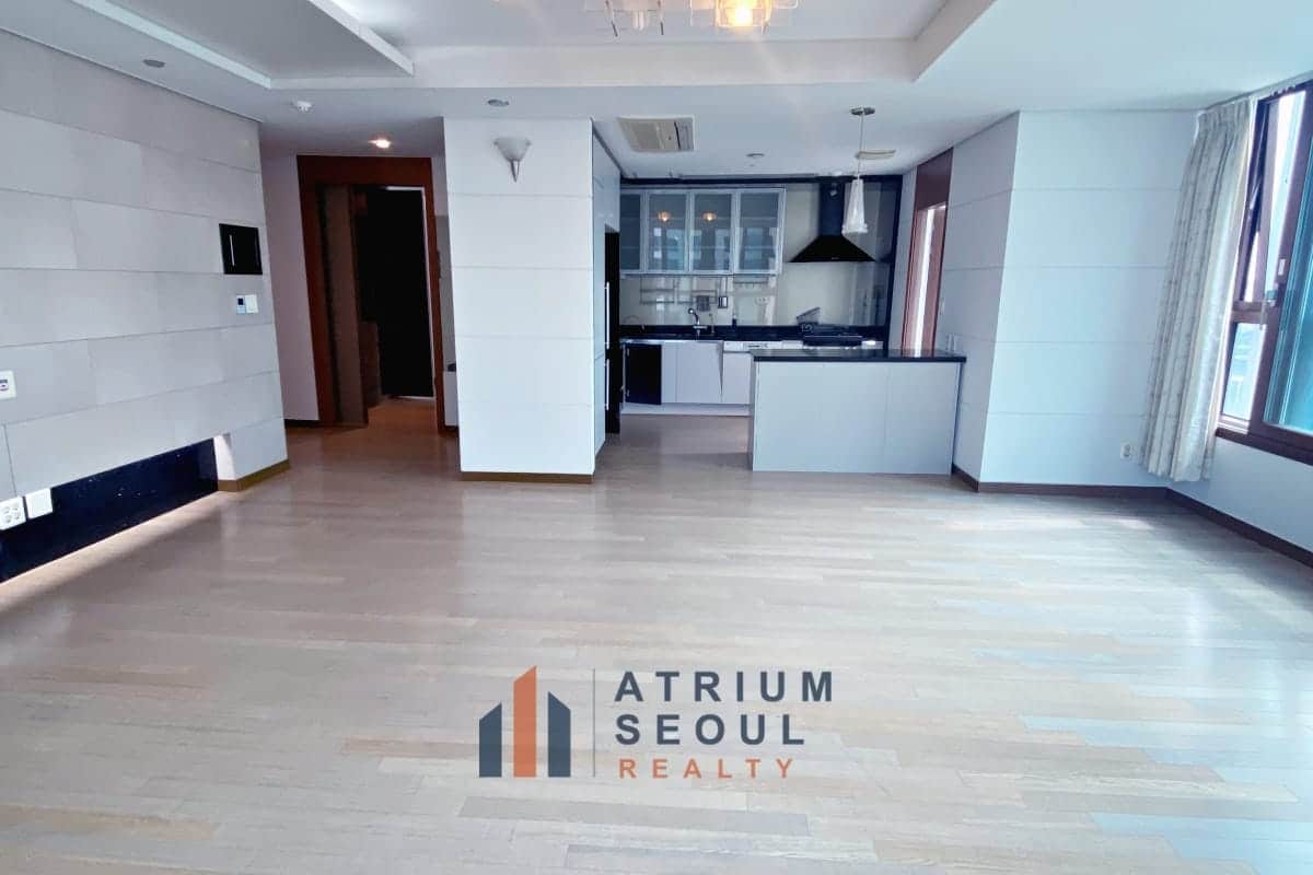 Living Space_Yongsan City Park Apartment For Rent