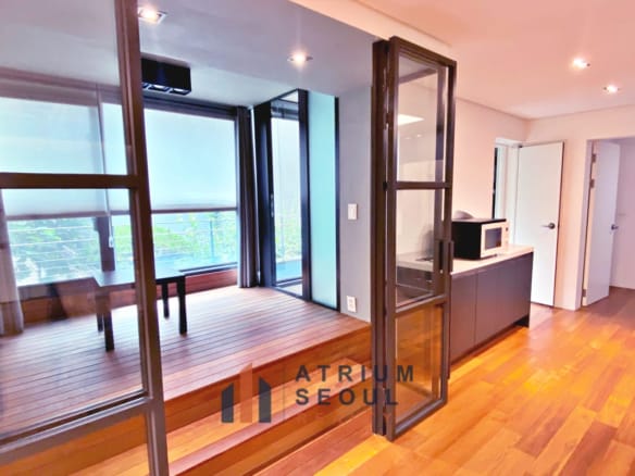 Living area - Apartment for Rent in French village