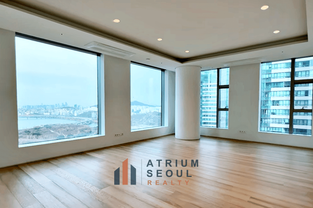 Living room in -Acro Seoul Forest 3BR Apartment for Rent Seoul Forest & Han River view , Seoungsu, Seoul - Atrium Seoul Realty