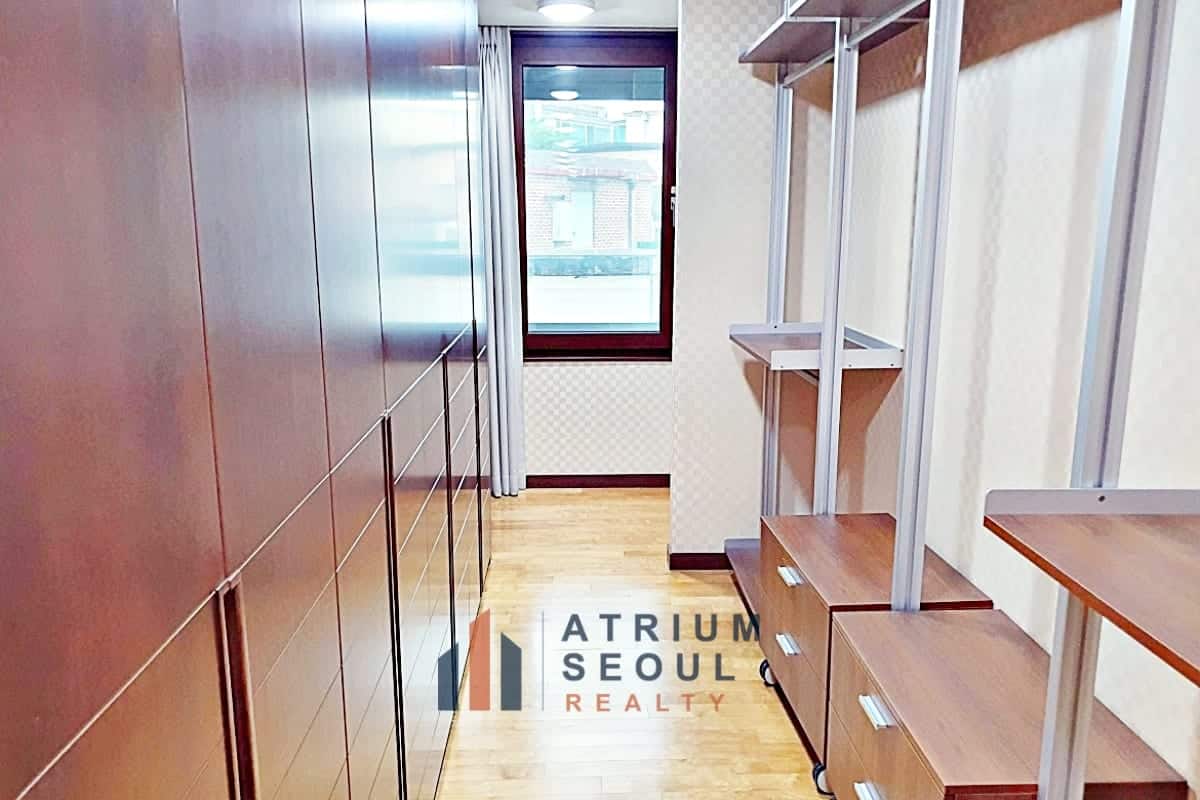 Luxury House for Rent in French Village Seoul
