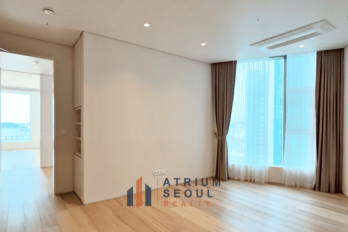 Master room Acro Seoul Forest 3BR Apartment for Rent Seoul Forest & Han River view , Seoungsu, Seoul - Atrium Seoul Realty