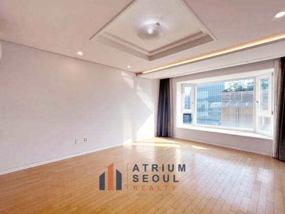 Master room Spacious Apartment For Rent in Yongsan, Seoul - Atrium Seoul Realty