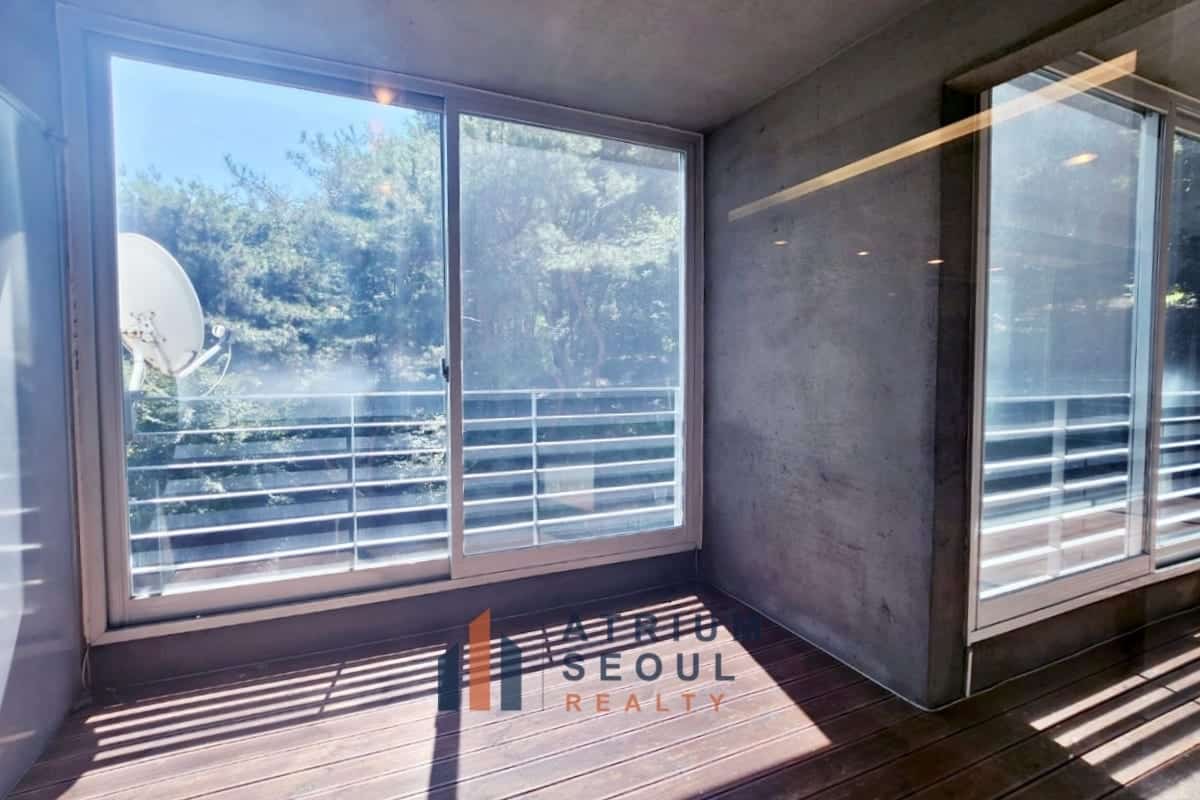 Master room balcony Luxury 4BR Villa For Rent near Hannam the hill in Seoul