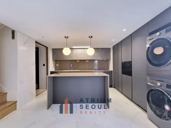 Modern Kitchen Aprtment For Rent in Gangnam Seoul