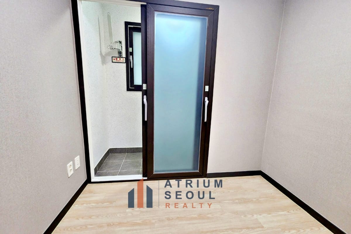 Modern Semi-Furnished Officetel for Rent in Seoul