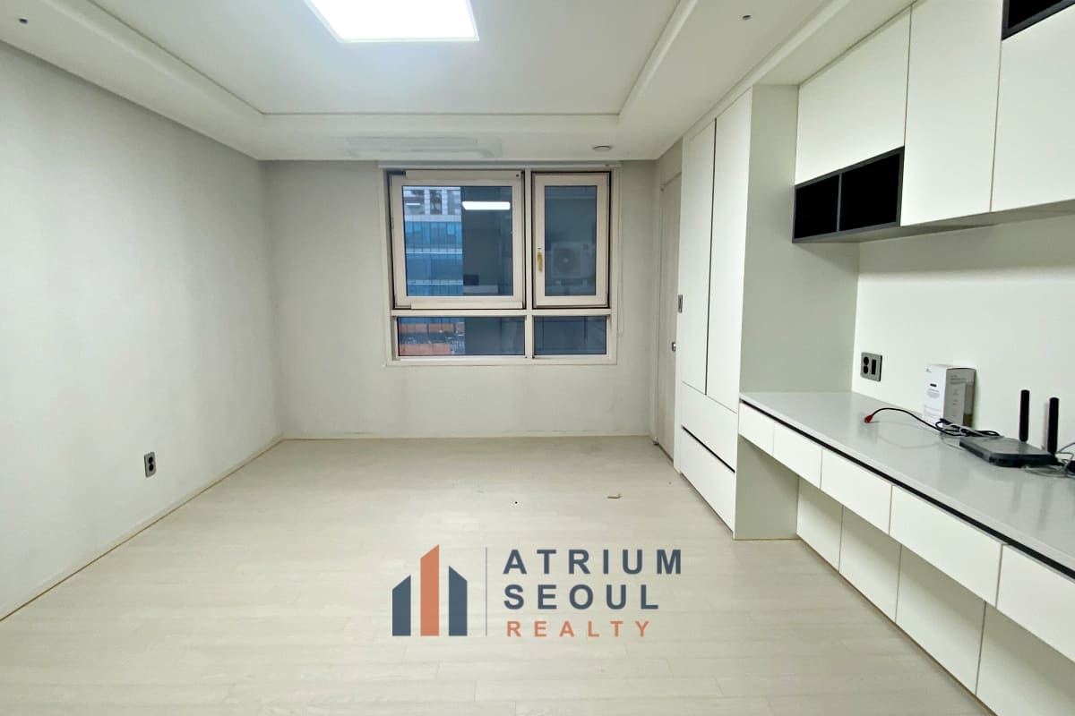 Modern Studio For Monthly Rent in Gangnam – Seoul