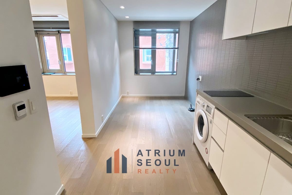 Modern studio for Rent in Hannam Seoul
