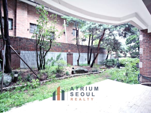 Private Garden in Apartment with Private Garden For Rent in French Village Seoul - Atrium Seoul Realty