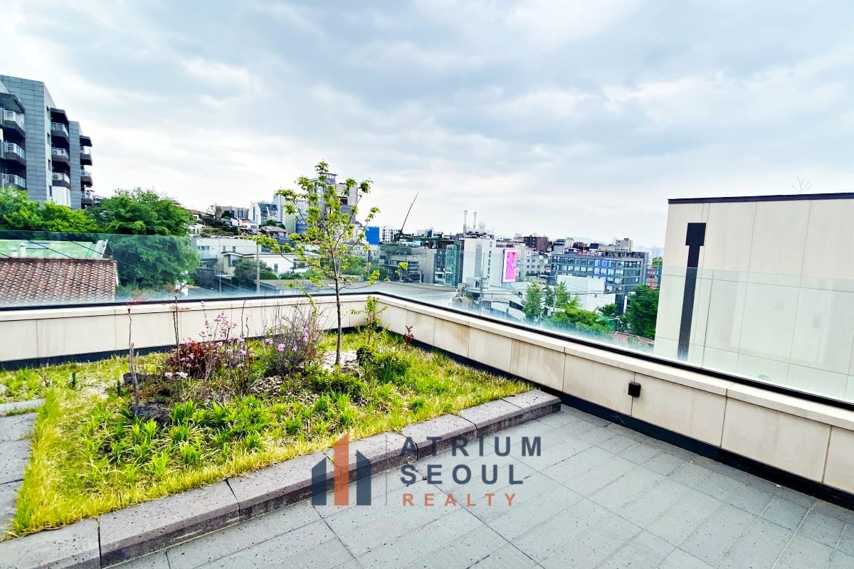 Private terrace Itaewon Villa for Rent in Seoul - Atrium Seoul Realty