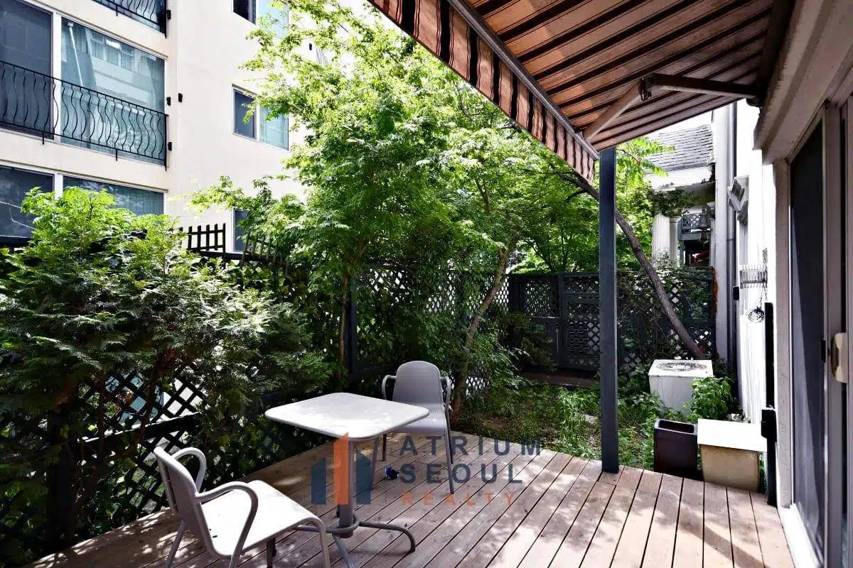 Private terrace Spacious 3BR Villa for Rent in Hannam-dong Yongsan in Seoul with Private Terrace
