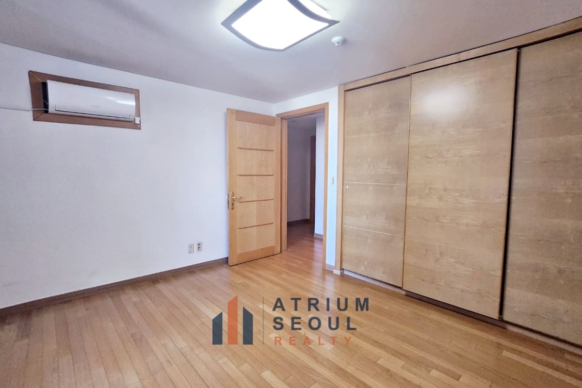Room Luxury 4BR Villa For Rent near Hannam the hill in Seoul