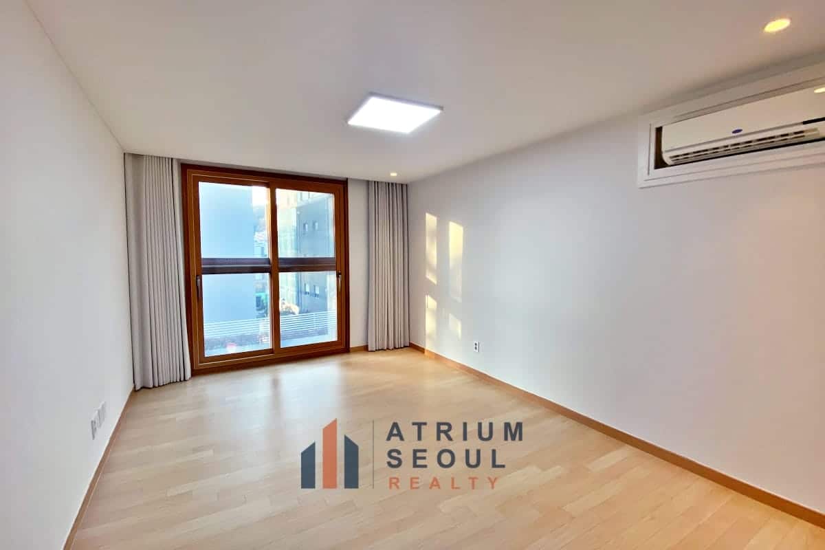 Room Spacious Modern Apartment Near SFS