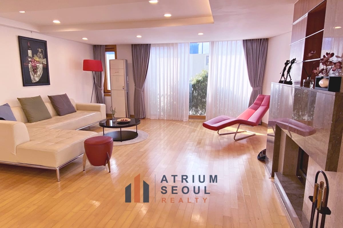 Stylish 4-Bedroom Low-Rise Apartment in Itaewon, Yongsan, Seoul