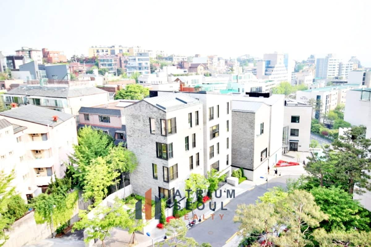 Ultra-Luxury Residence in Hannam The Hill, Seoul Korea