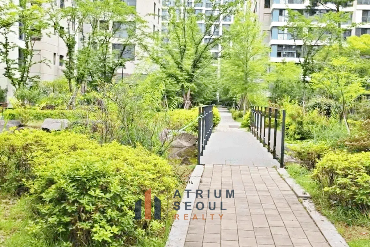 Walking Rail - Apartment for Rent in Helio City - Atrium Seoul Realty