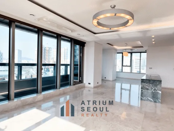 Wide Living Room Acro Seoul Forest Apartment For Rent in Seongsu - Atrium Seoul Realty
