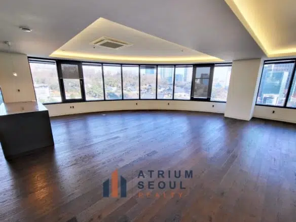 Wide Living Area Apartment for Rent in Gangnam