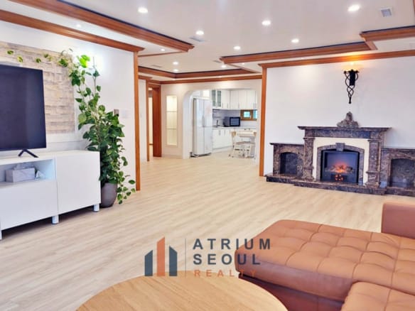 living space- Hannam Aaprtment For Rent in Yongsan Seoul (14)