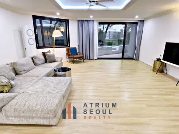 luxury Itaewon apartment for rent