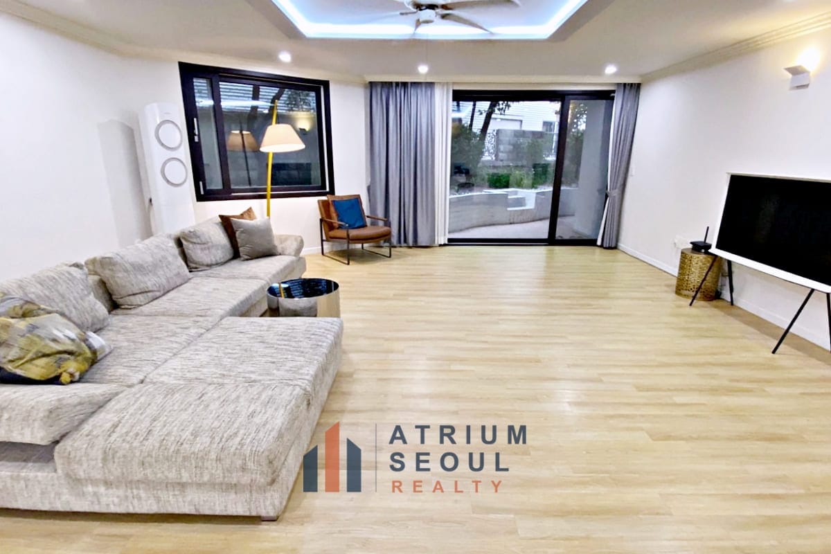 luxury Itaewon apartment for rent