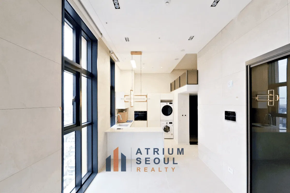 Monthly Rent - newly built high-end officetel in Gangnam