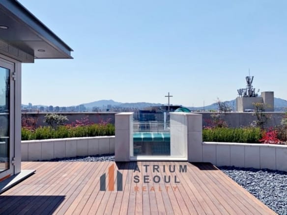 rooftop garden - Apartment For Rent in Itaewon Yongsan Seoul (25)