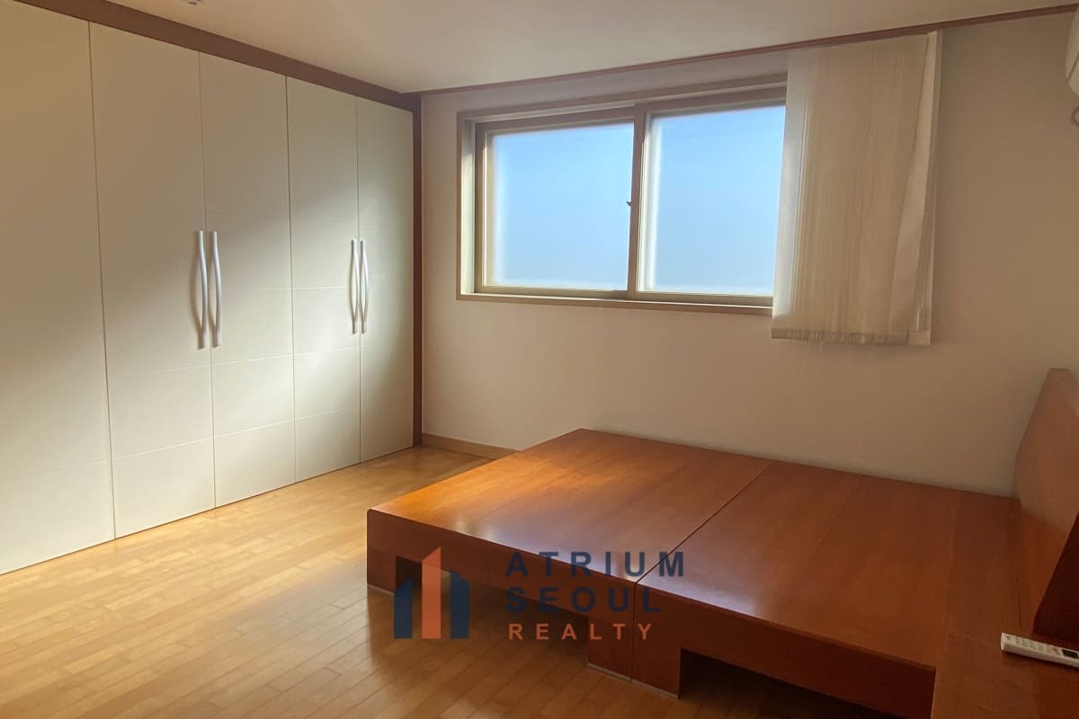 room Apartment For Rent in Hannam Yongsan Seoul