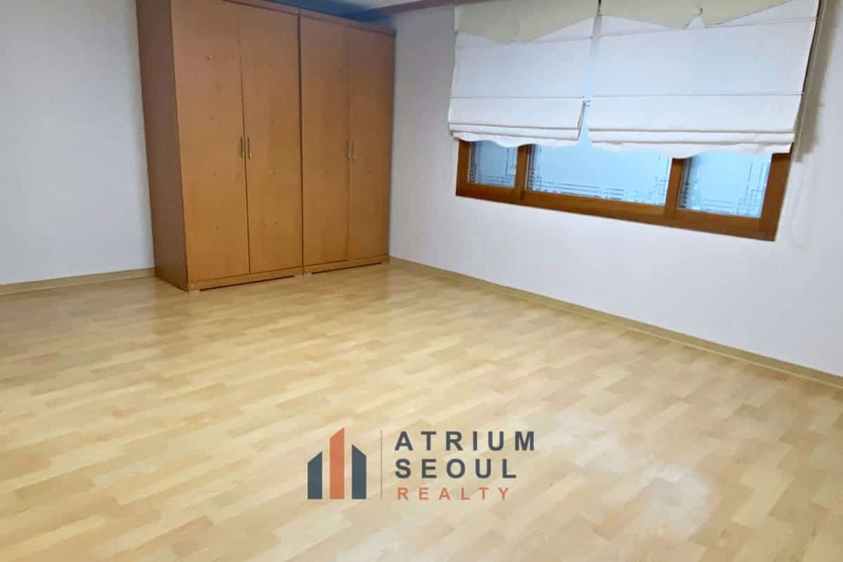 room in seoul monthly apartment